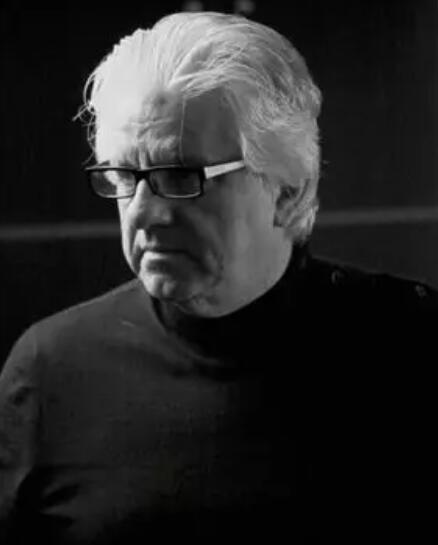 Peter Dworjanyn Peter Dworjanyn